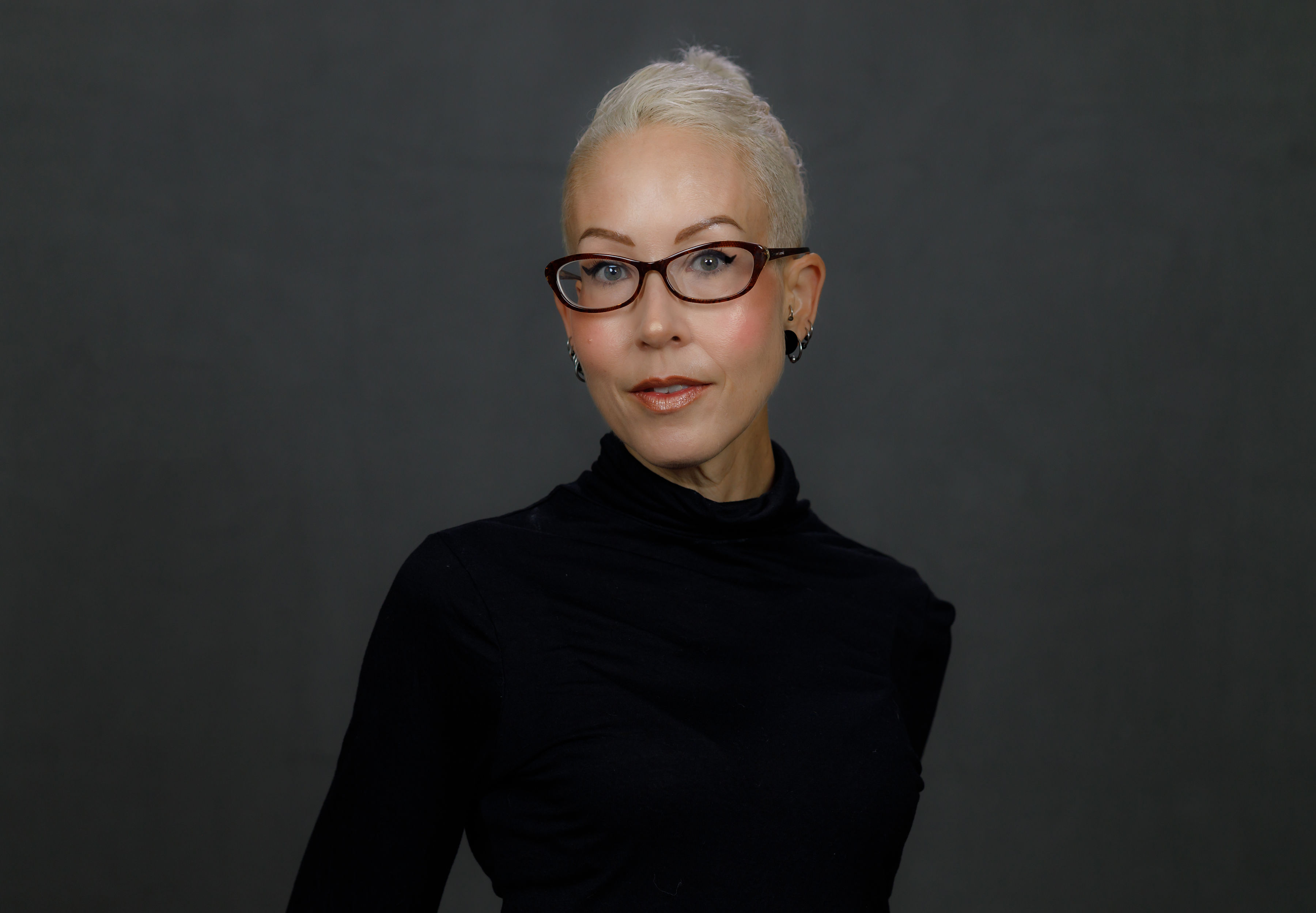 Dr. Kelly Cairns